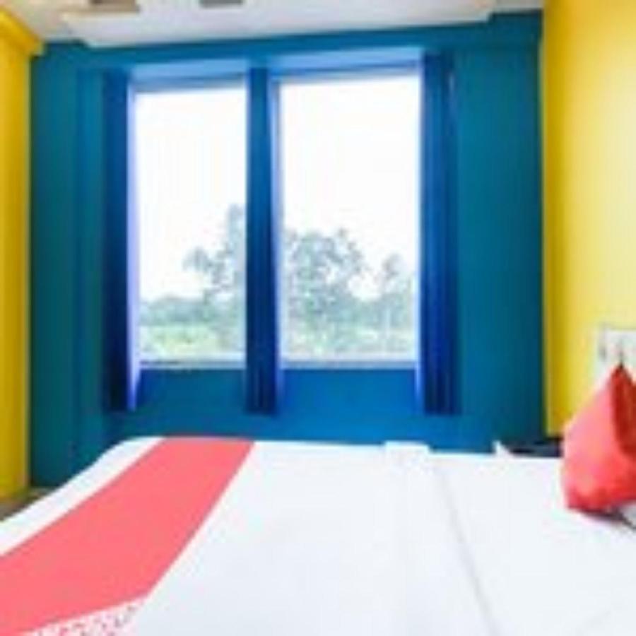 Staymaker Royal Galaxy Durgāpur Eksteriør billede